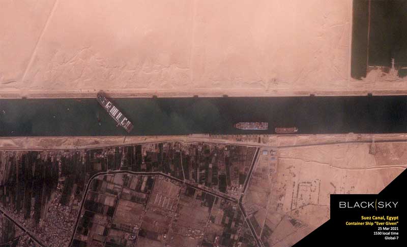 2021-03-26T043333Z_1_LYNXMPEH2P08A_RTROPTP_4_EGYPT-SUEZCANAL-SHIP.JPG