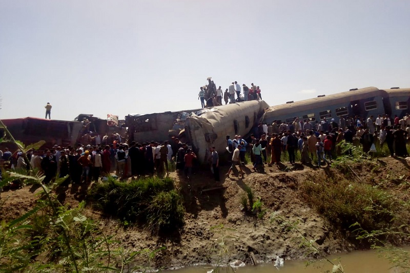 2021-03-26T131021Z_1_LYNXMPEH2P117_RTROPTP_4_EGYPT-CRASH.JPG