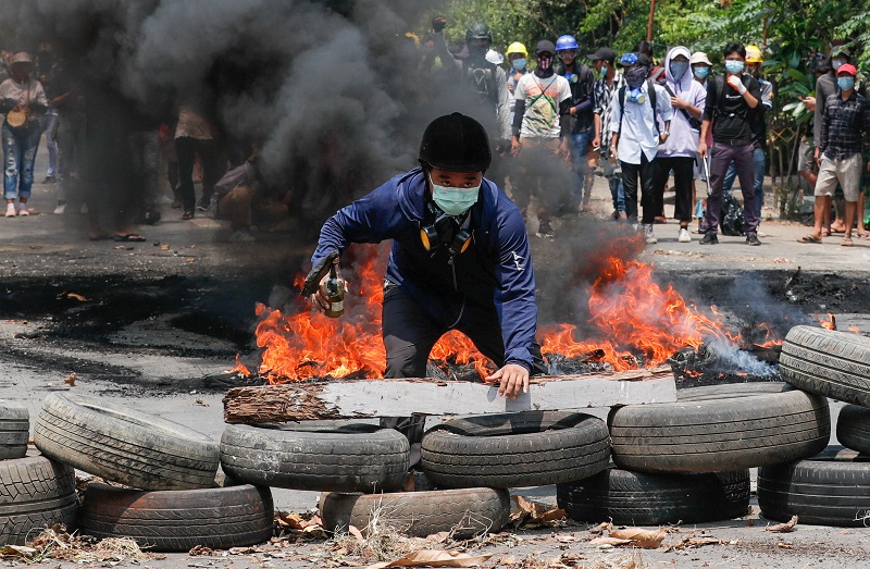 2021-03-27T154702Z_2_LYNXMPEH2Q08Z_RTROPTP_4_MYANMAR-POLITICS.JPG