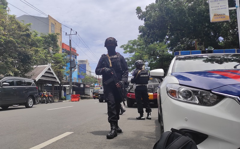 2021-03-28T043809Z_1_LYNXMPEH2R038_RTROPTP_4_INDONESIA-BLAST.JPG
