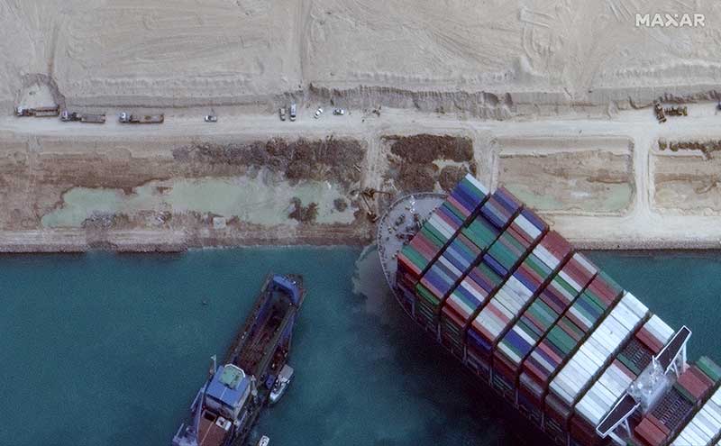 2021-03-28T143547Z_1_LYNXMPEH2R0B6_RTROPTP_4_EGYPT-SUEZCANAL-SHIP.JPG