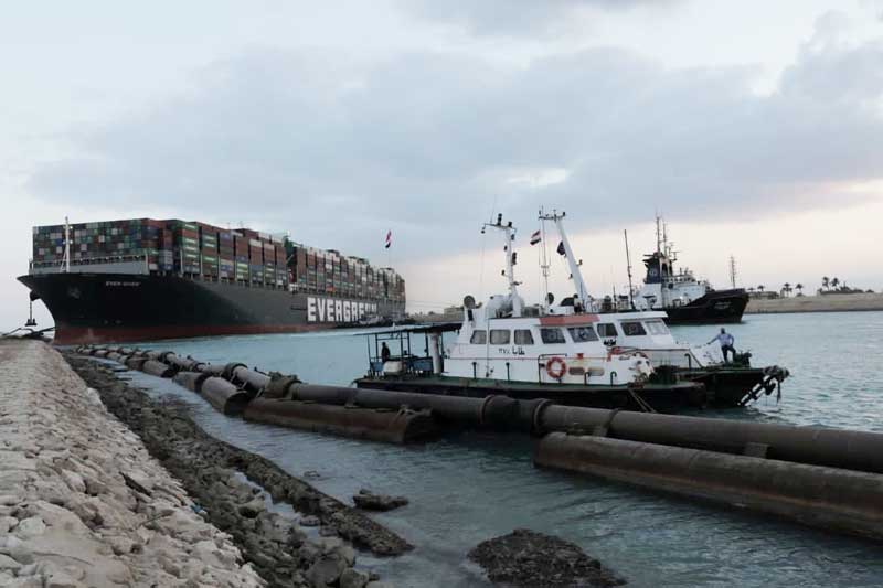 2021-03-29T041552Z_1_LYNXMPEH2S05Z_RTROPTP_4_EGYPT-SUEZCANAL-SHIP.JPG