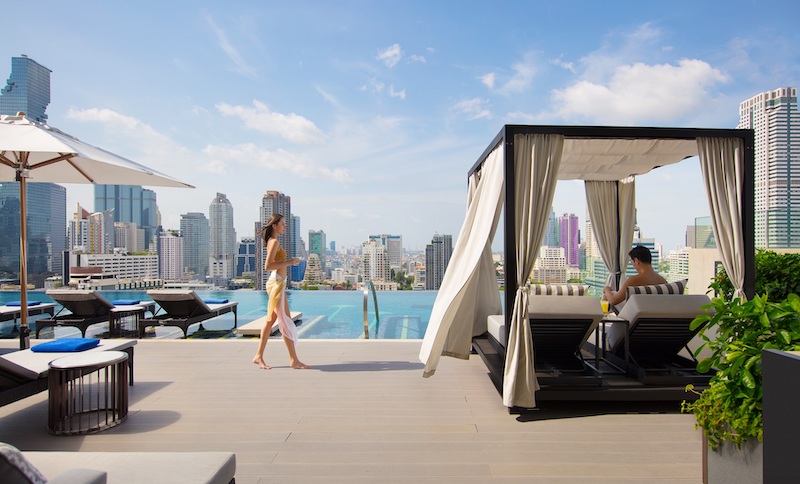 MH_BKKWO_Lifestyle_Pool.jpg