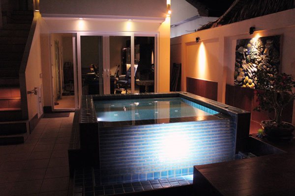 wIMG_5953_Jacuzzi-evening(600).jpg.f7edbc7a816dc309e0012ec9456e7add.jpg