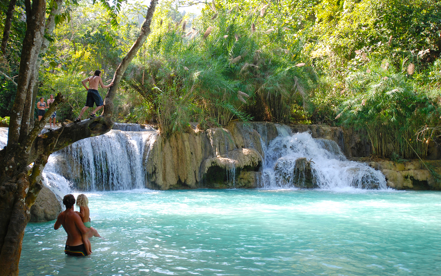 waterfall.jpg.4fb2020f0ac04bddffd1b49db06b717a.jpg