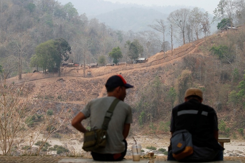 2021-04-02T093810Z_1_LYNXMPEH3109F_RTROPTP_4_MYANMAR-POLITICS-THAILAND.JPG