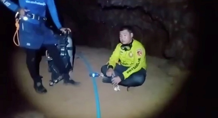 2021-04-07T054424Z_1_LYNXMPEH3608W_RTROPTP_4_THAILAND-ACCIDENT-CAVE.JPG