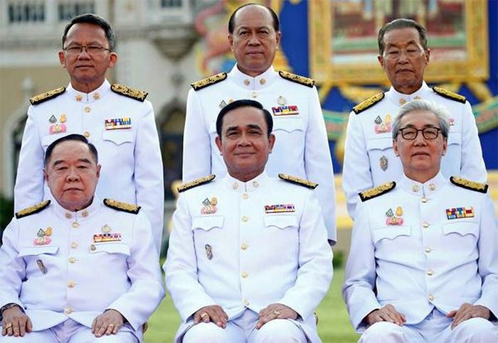 prayuth.cabinet.jpg.088b55d07e0983fe5a76abf9f9bf5f60.jpg