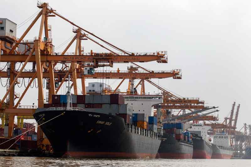 2021-05-25T031601Z_1_LYNXNPEH4O037_RTROPTP_4_THAILAND-ECONOMY.JPG