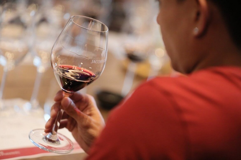 Glass-Drinking-1170x780.jpg