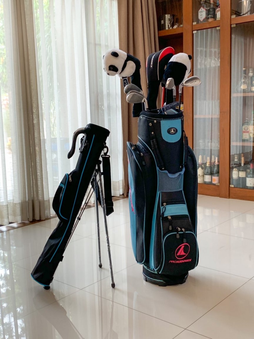 GolfSet1.jpg