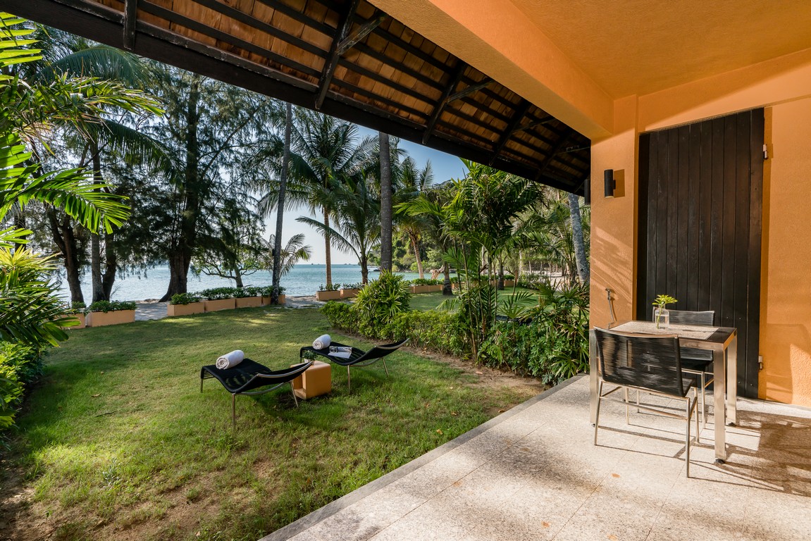 PBR-Beachfront-Junior-Suite-Room-3.jpg