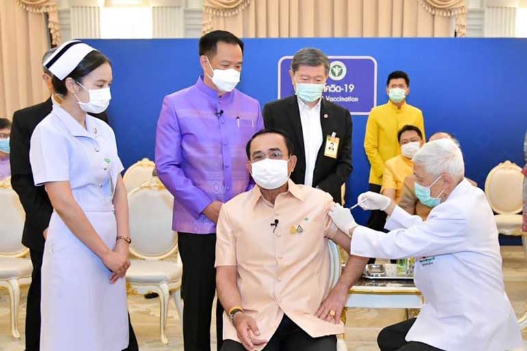 PM-Prayut-vaccine.jpg