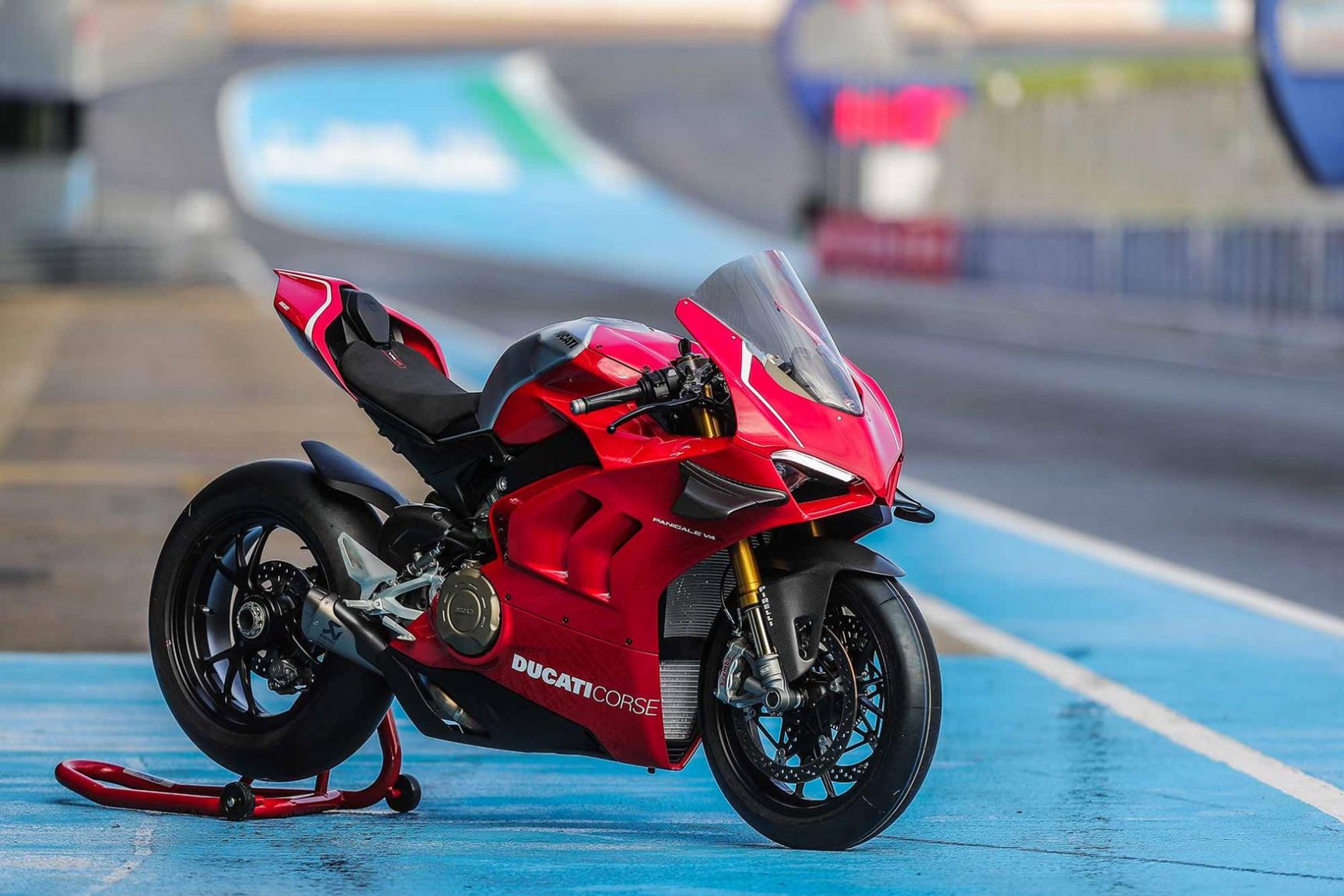 ducati-panigale-v4r-10.jpg