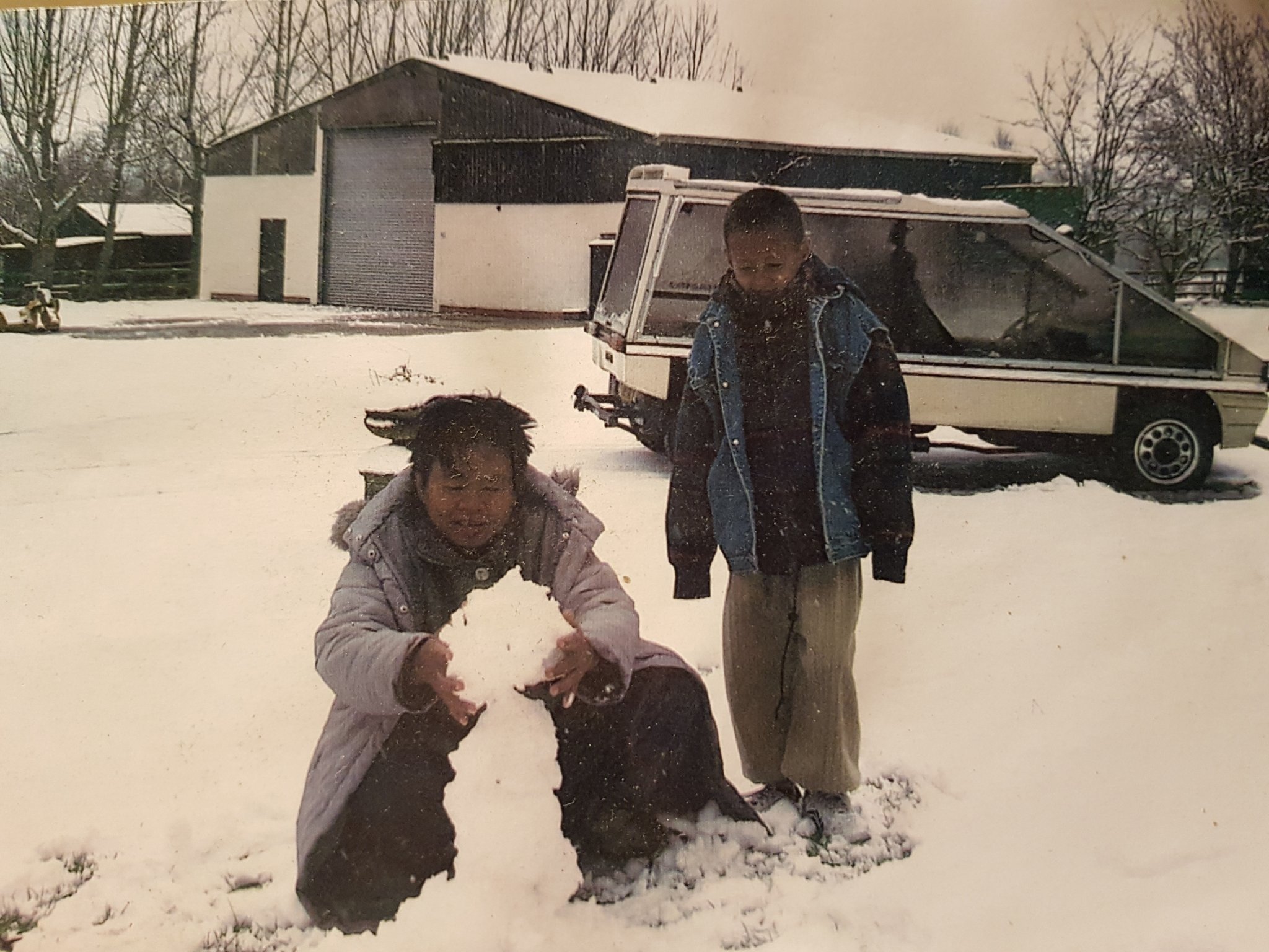 snowman.thumb.jpg.6692fa7cc4da653f7f02263b01aa9630.jpg