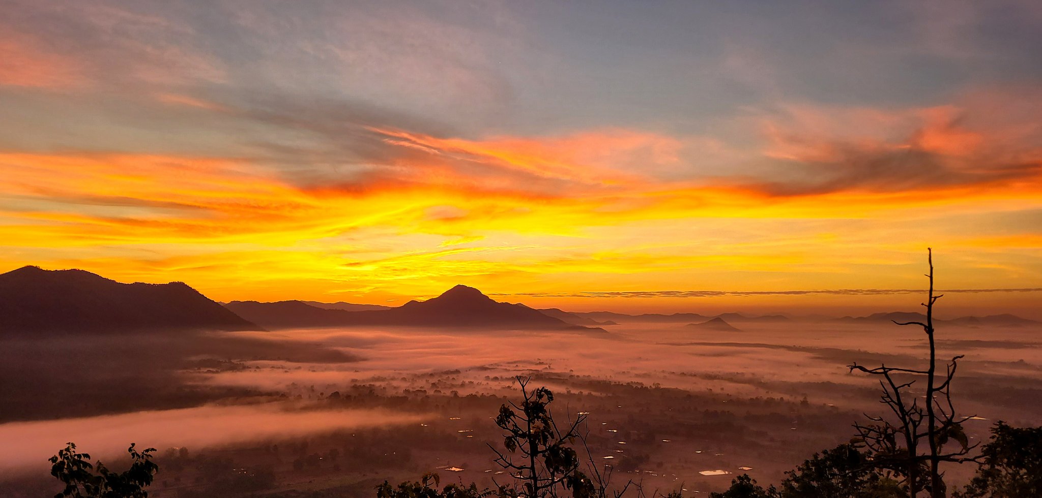 Sunrise Phu Thok.jpg