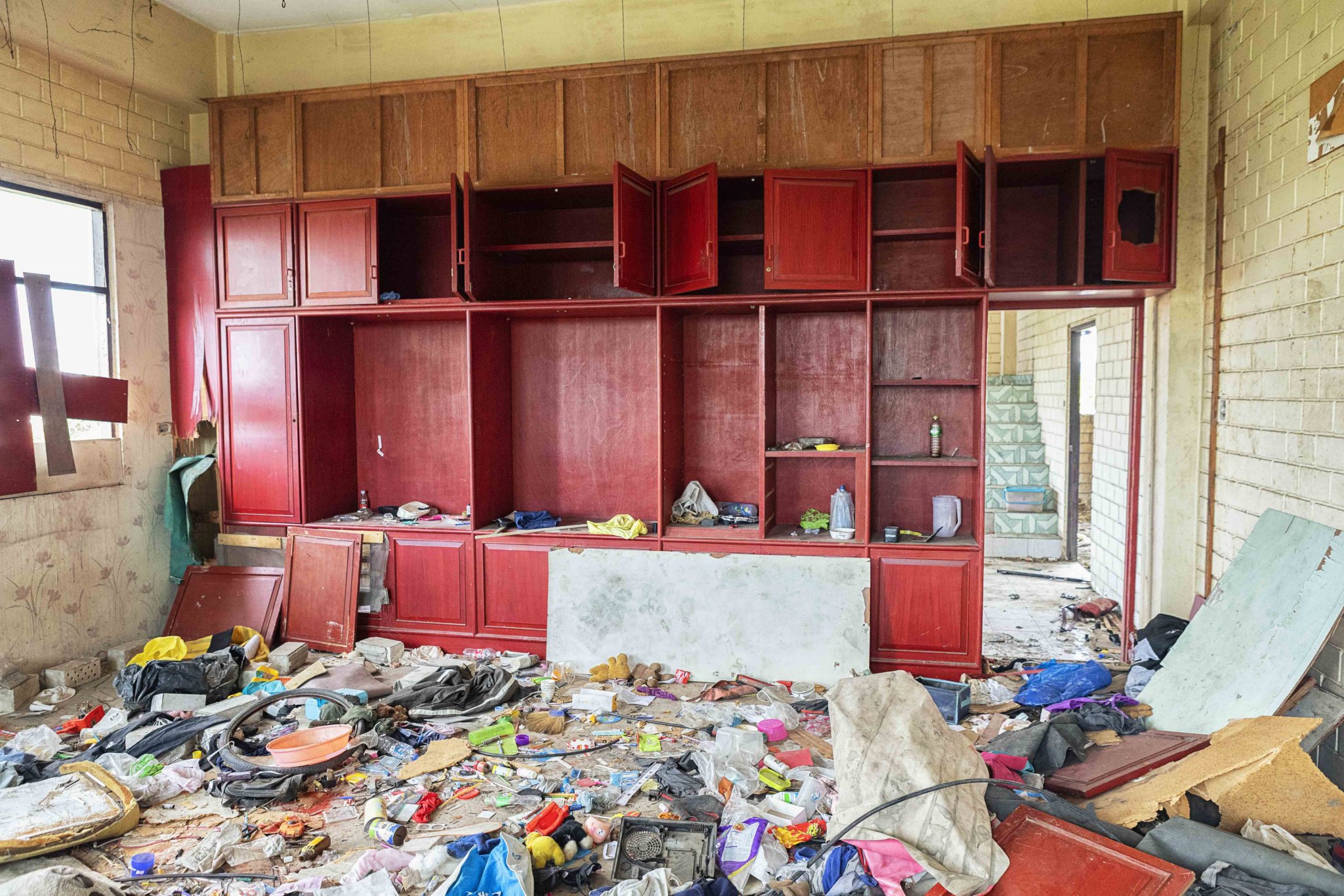 202100416dw293 copy.jpg