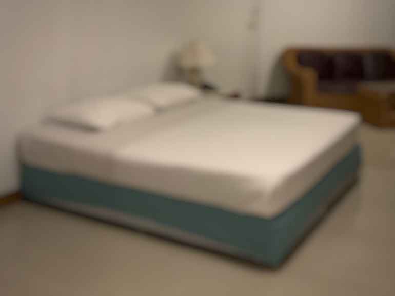 hotel-room.jpg