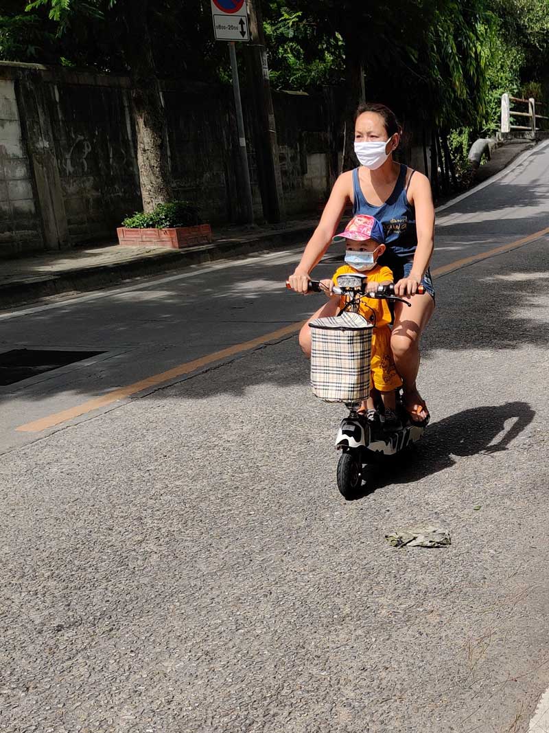 scooter.jpg.559285eb45c63361e7e3987cfb33f5c0.jpg