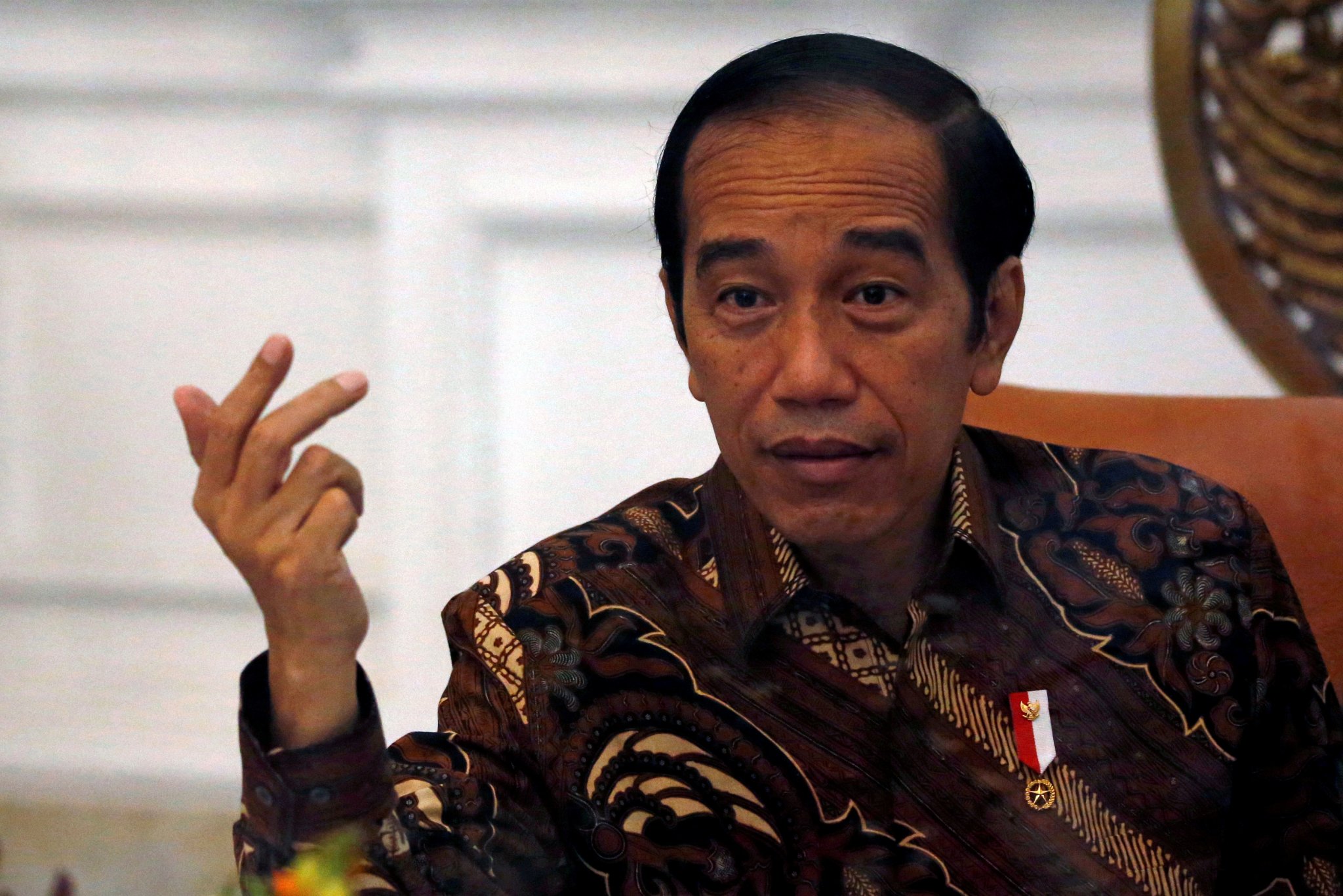 1319135496_PresidentofIndonesia.thumb.JPG.18848287c0a6307f8c465b38c6a194f5.JPG