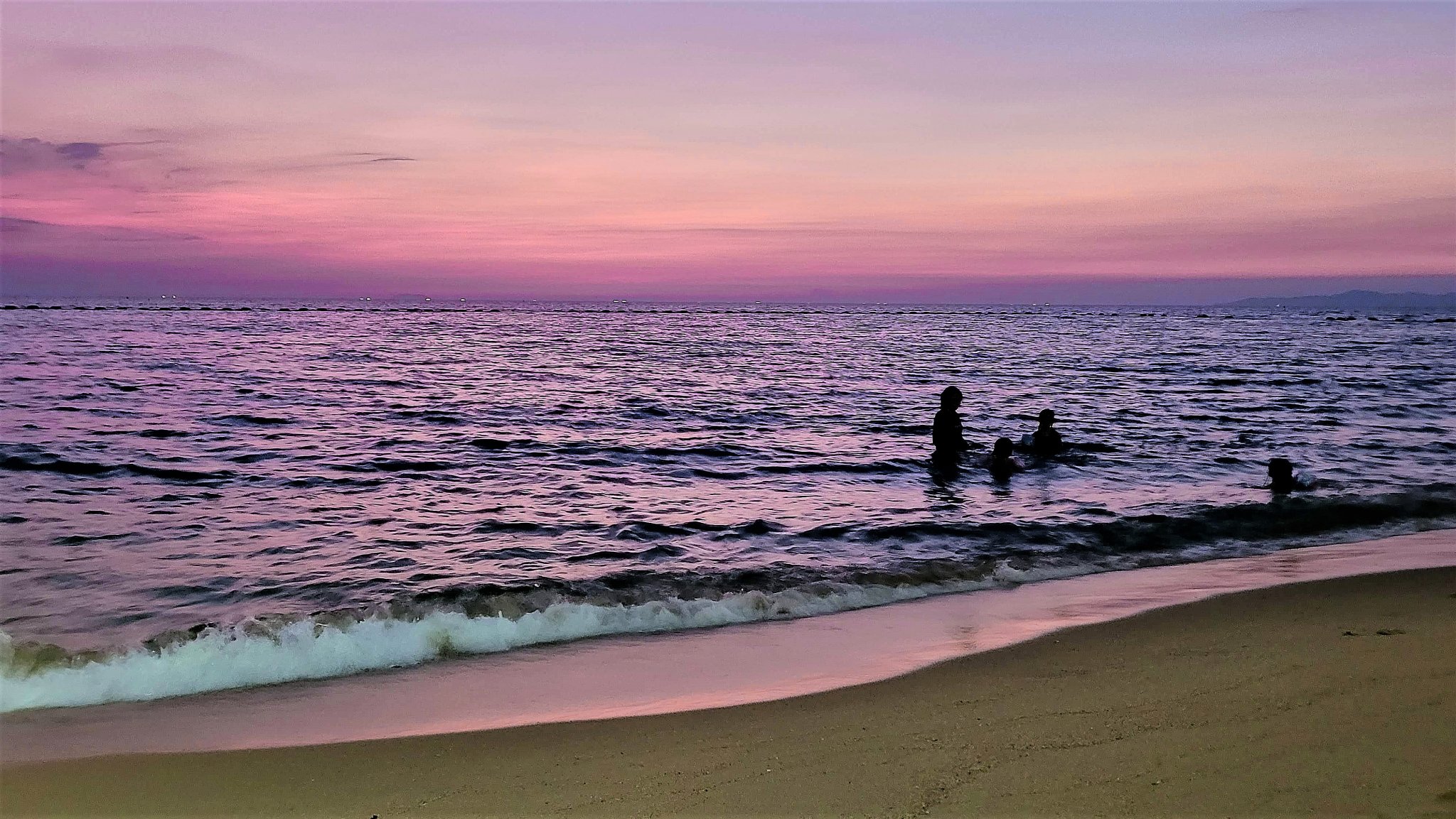 4 Jomtien Beach.jpg