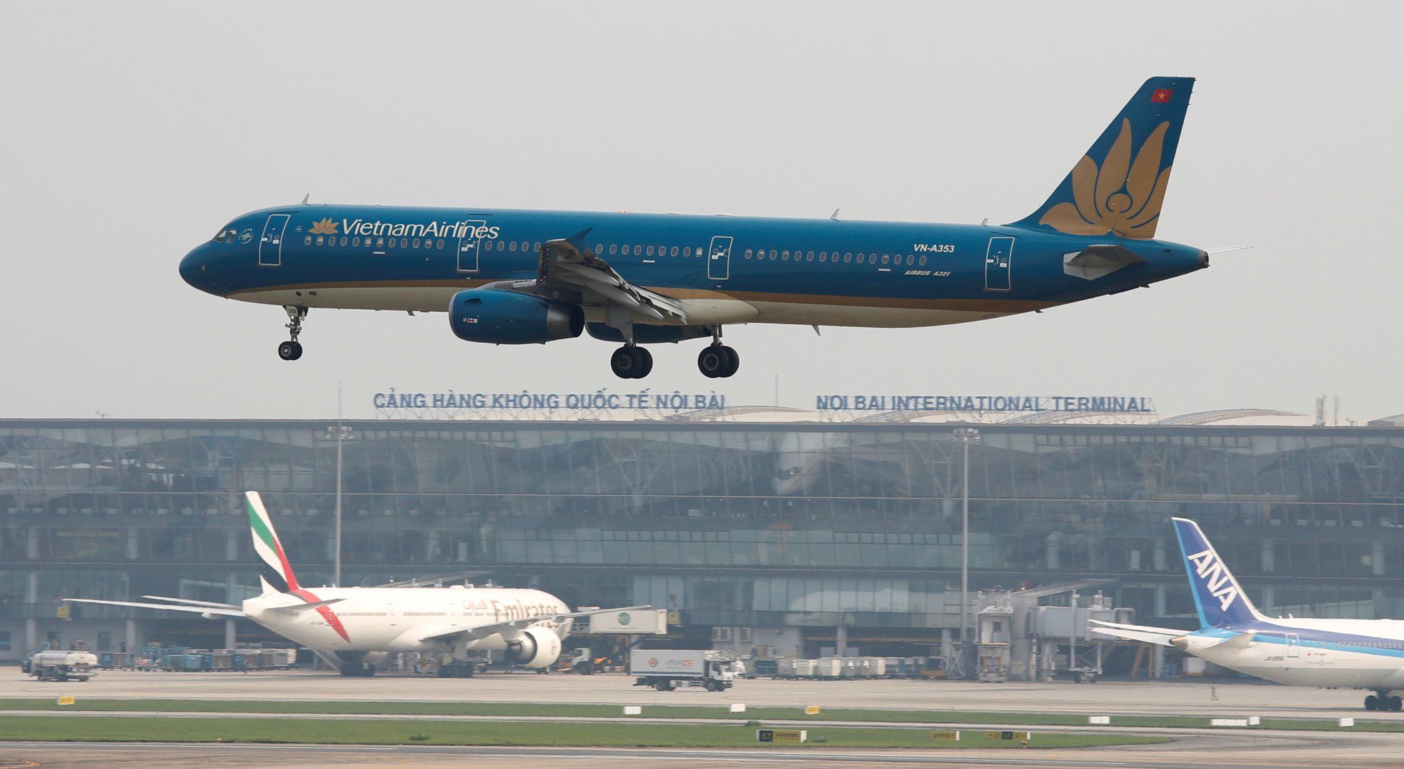 2021-06-21T075048Z_1_LYNXNPEH5K0AA_RTROPTP_4_VIETNAM-AIRLINES.thumb.JPG.4b91d581c114c22e47bd545e0024a352.JPG