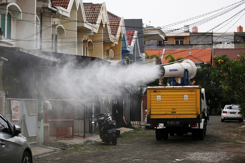 2021-07-01T010635Z_1_LYNXNPEH601KQ_RTROPTP_4_HEALTH-CORONAVIRUS-INDONESIA.JPG