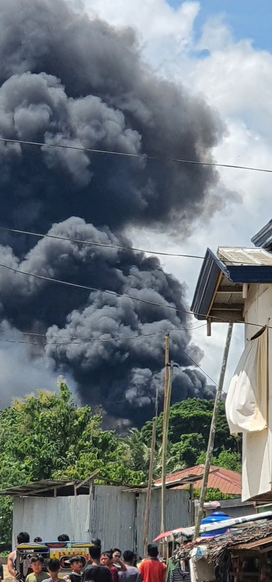 2021-07-04T080728Z_1_LYNXNPEH6302P_RTROPTP_4_PHILIPPINE-AIRPLANE-CRASH.thumb.JPG.66cc2a30785023dbe8c0b72bcbfd4c7f.JPG