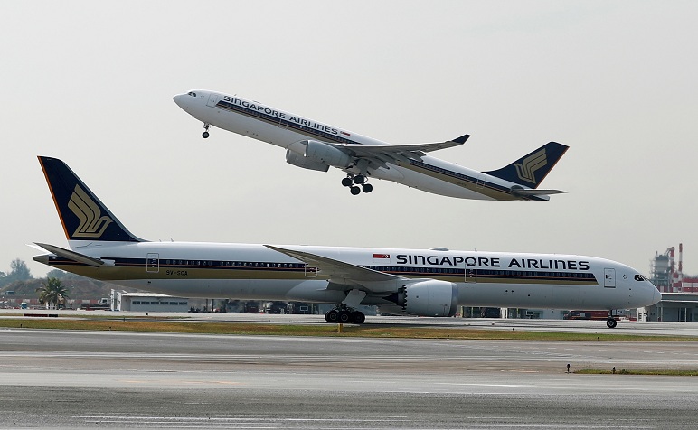 2021-07-29T095554Z_1_LYNXMPEH6S0KV_RTROPTP_4_SINGAPORE-AIR-STRATEGY.JPG