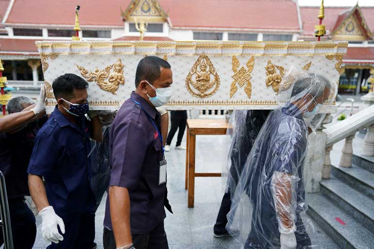 2021-04-26T031724Z_1_LYNXMPEH3P04F_RTROPTP_4_HEALTH-CORONAVIRUS-THAILAND.JPG.763f94de8b17e48945a5087438666713.jpg