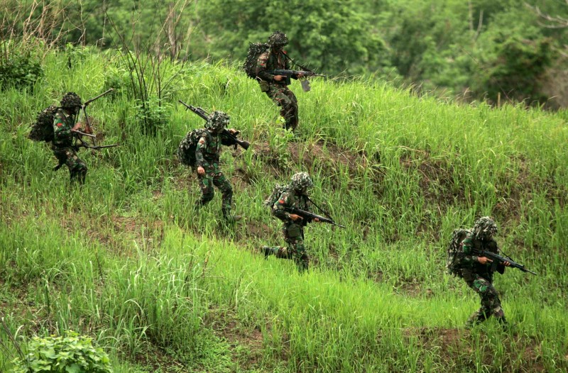 2021-08-11T073203Z_1_LYNXMPEH7A0BB_RTROPTP_3_INDONESIA-ARMY-WOMEN.JPG