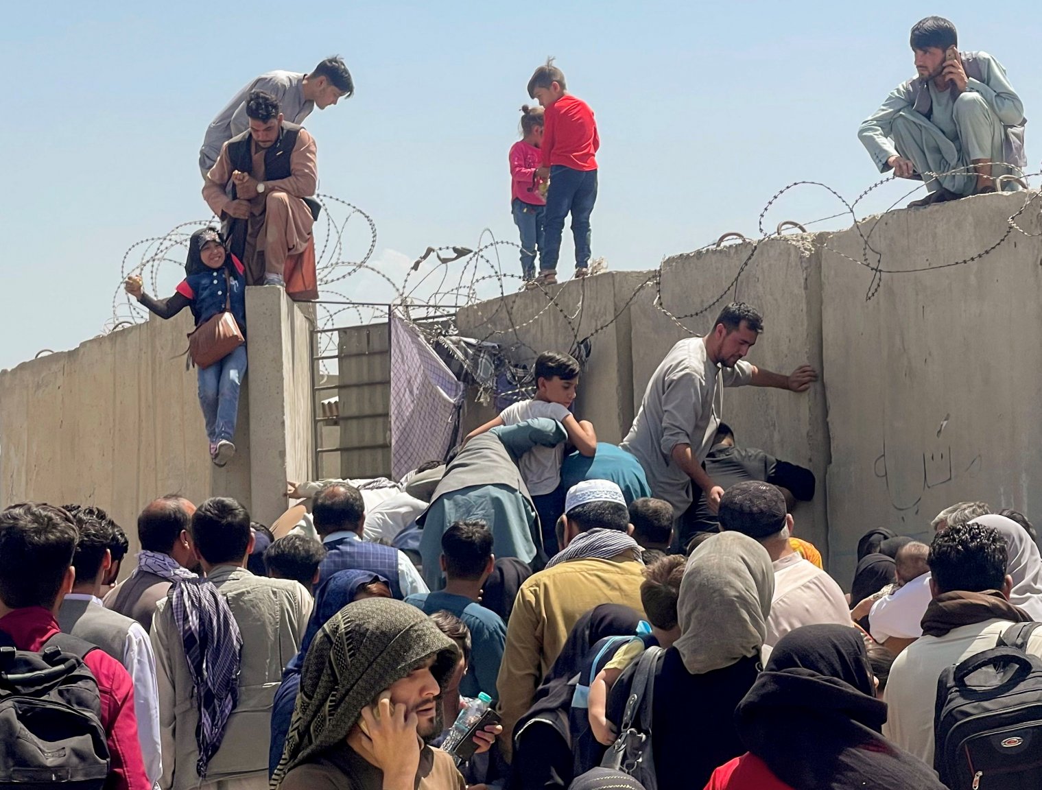 2021-08-16T104751Z_1_LYNXMPEH7F0IC_RTROPTP_4_AFGHANISTAN-CONFLICT.thumb.JPG.7c3f779c5647f941a2d0d36dfde89698.JPG