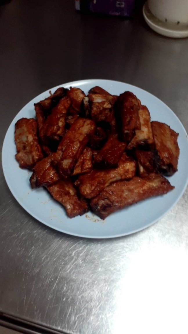 921082545_bbqribs.thumb.jpg.447b92b2f6e86371bf2535e91a4d2185.jpg