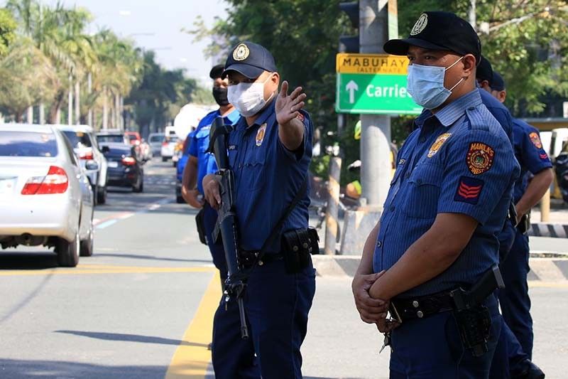 covid-cops-manila_2020-03-14_17-50-19.jpg