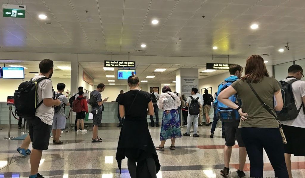 vietnam-visa-on-arrival-counter-at-hanoi-airport-1024x597.jpg.218c6003d07ec52ea393e61996c8d068.jpg