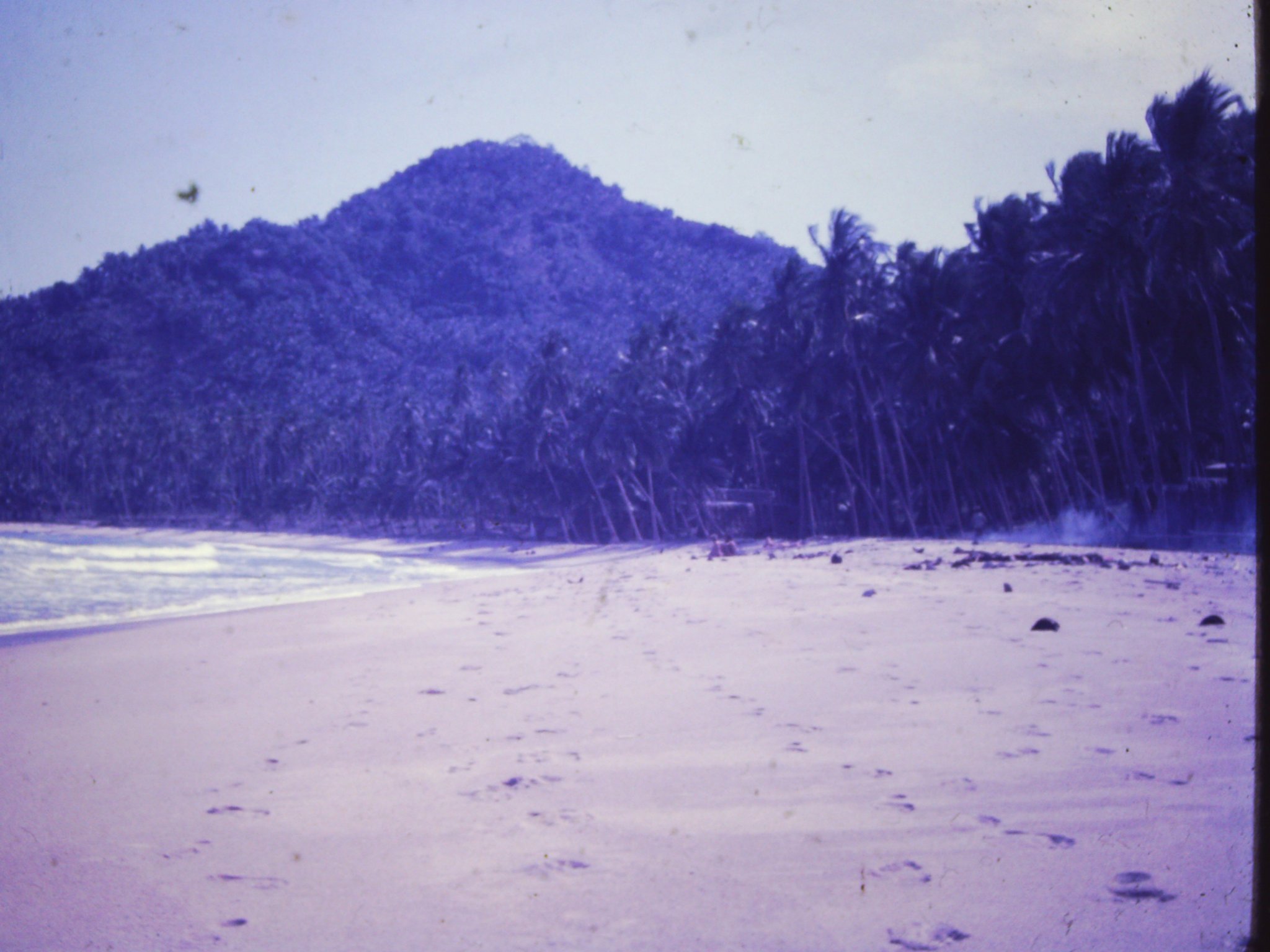 cha weng beach.JPG