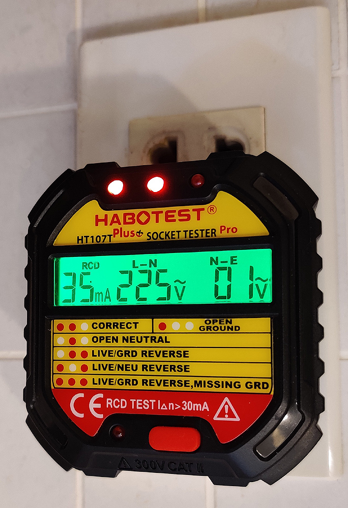 1842768840_sockettester.jpg.f2d4bf6c70f52072e8b3728a2eb519a9.jpg