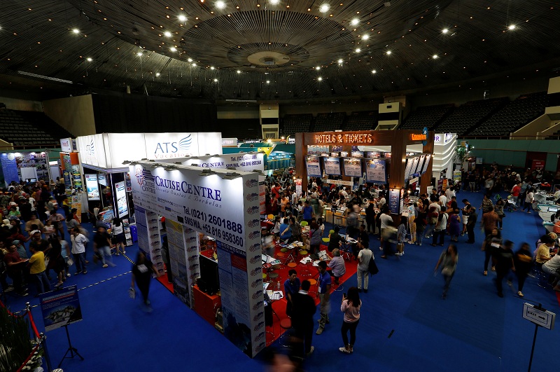 2021-09-01T044836Z_1_LYNXMPEH801AZ_RTROPTP_4_INDONESIA-ECONOMY-TOURISM.JPG