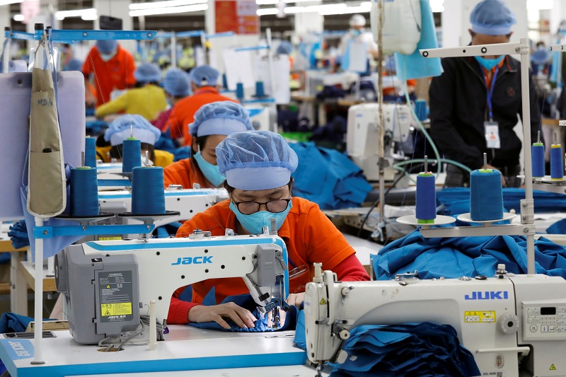 2021-09-15T040758Z_2_LYNXMPEH8E04K_RTROPTP_4_VIETNAM-ECONOMY-EUROPE.JPG