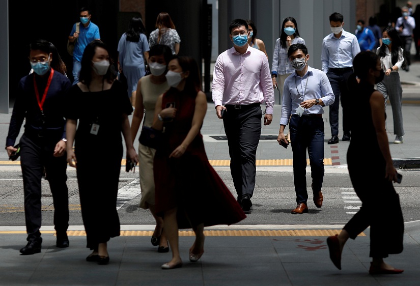 2021-09-21T065320Z_2_LYNXMPEH8K06R_RTROPTP_4_HEALTH-CORONAVIRUS-SINGAPORE.JPG