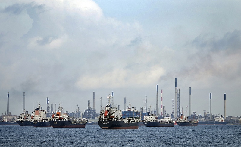 2021-09-22T052711Z_2_LYNXMPEH8L05W_RTROPTP_4_INDONESIA-PIRATES.JPG