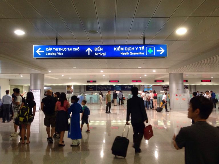 Landing-visa-office-in-Ho-Chi-Minh-city-airport-2-768x576-1.jpg.f419155dce0a9110144a76e5cb8b5f75.jpg