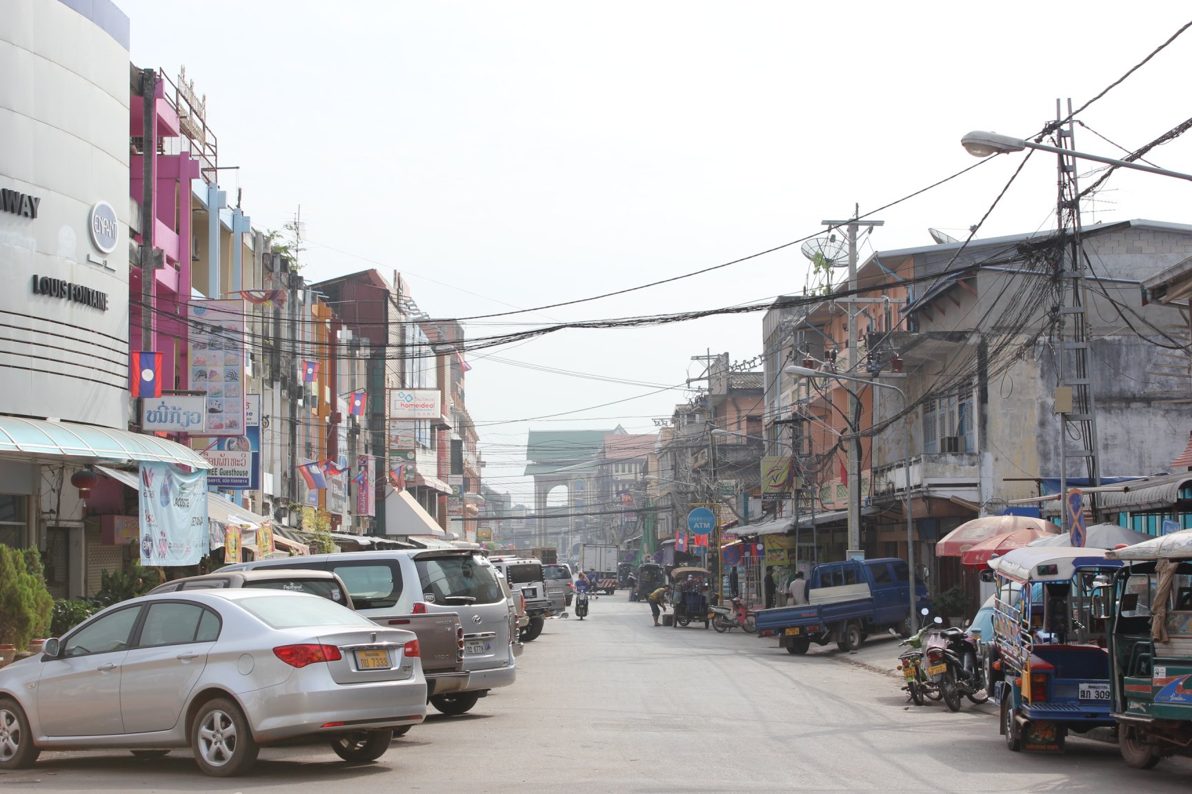 Vientiane_Street.jpg