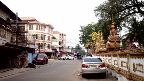 just-a-street-of-vientiane.jpg