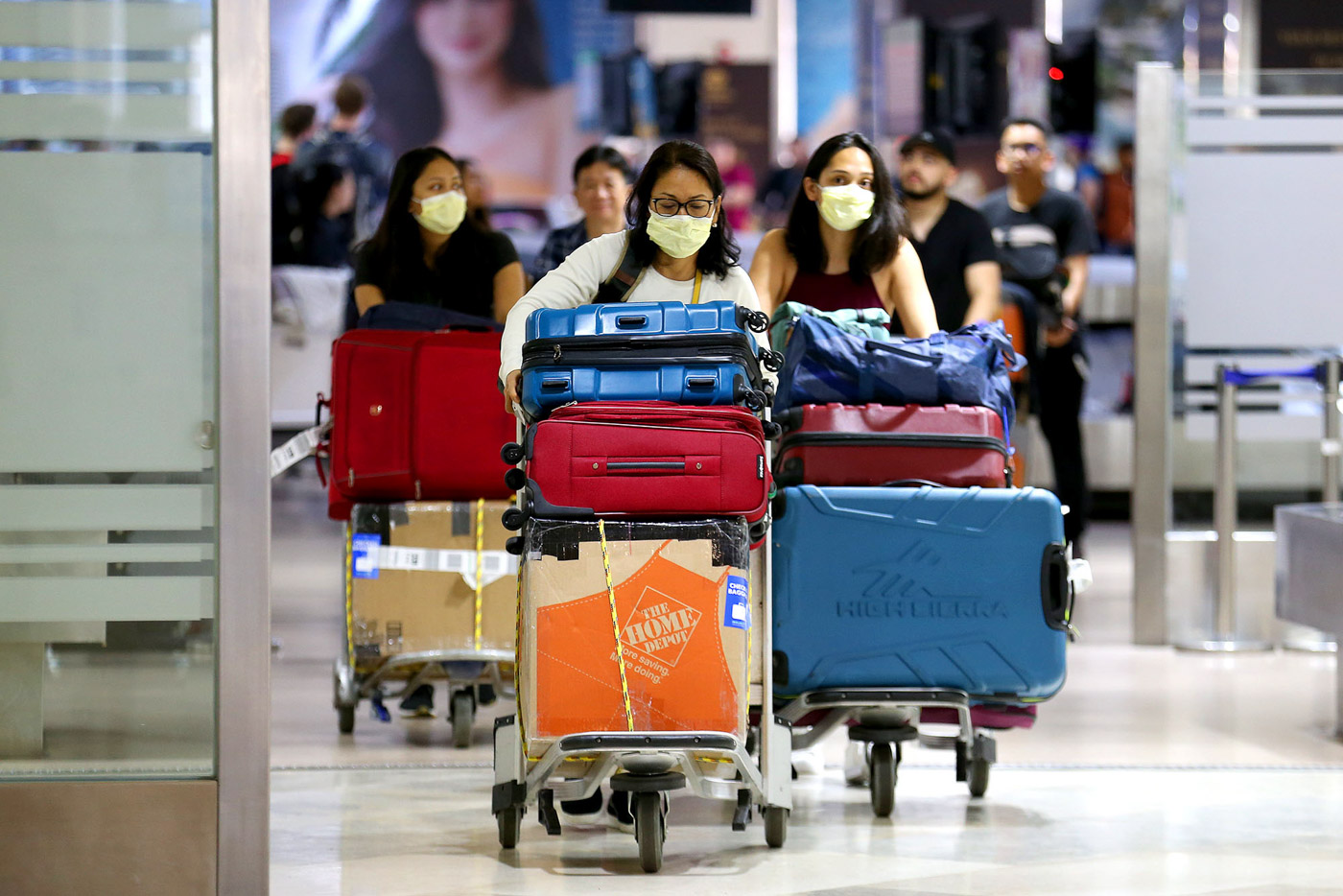 passengers-naia-terminal-1-february-29-2020-003.jpg.b5027a47c46b81291af59fc87d988644.jpg