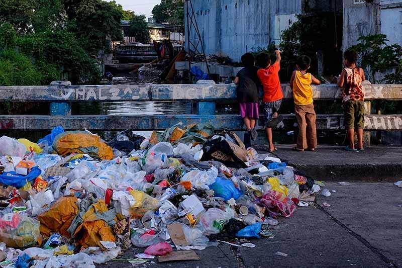 plastic-pile_2021-09-30_14-14-18.jpg