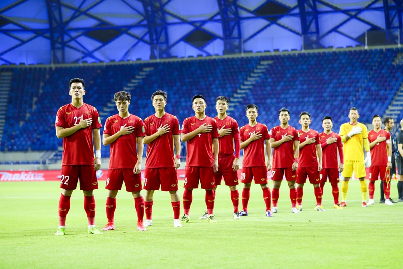 sing-national-anthem.jpg.7bae406d26d5bba1bd45ff32b1ae8534.jpg