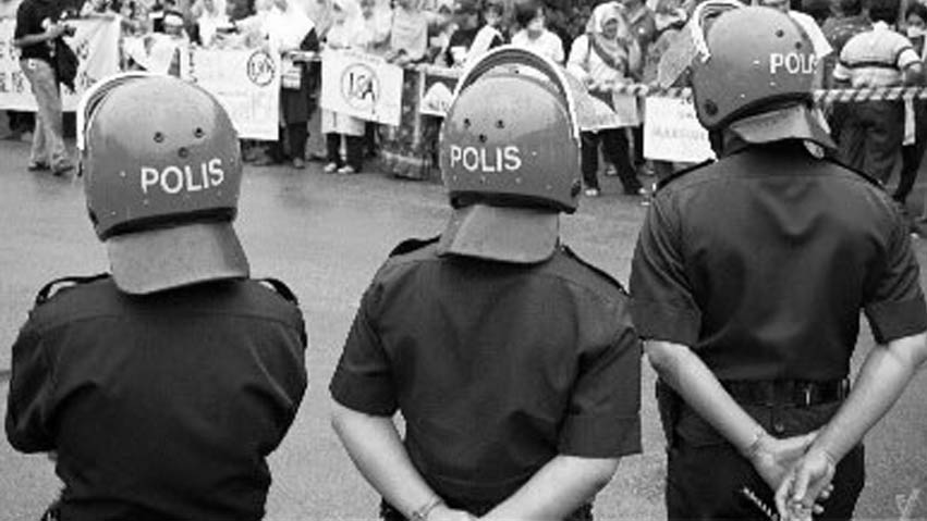 102458430_policemain.jpg.484c9259797e12e821b2bc5174403326.jpg