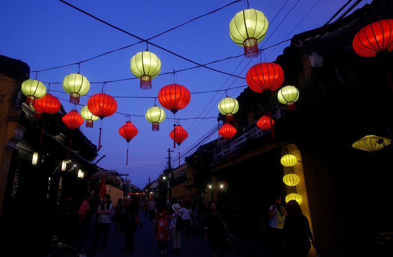 2021-10-06T114826Z_1_LYNXMPEH950KL_RTROPTP_4_LUNAR-NEWYEAR-VIETNAM.JPG