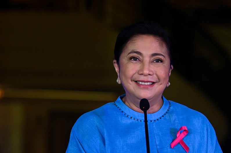 2021-10-07T055016Z_1_LYNXMPEH9606K_RTROPTP_4_PHILIPPINES-ELECTION.JPG